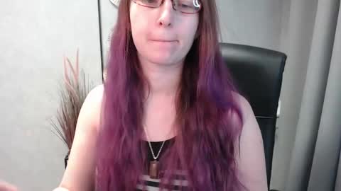 Snapshot of emma_lust94 chatting on January 23, 10:01 am emma online show from January 23, 10:01 am