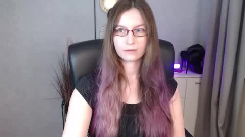 Snapshot of emma_lust94 chatting on September 25, 7:04 am emma online show from September 25, 7:04 am