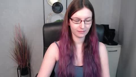 Snapshot of emma_lust94 chatting on February 20, 10:16 am emma online show from February 20, 10:16 am