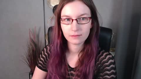 Snapshot of emma_lust94 chatting on January 16, 10:10 am emma online show from January 16, 10:10 am