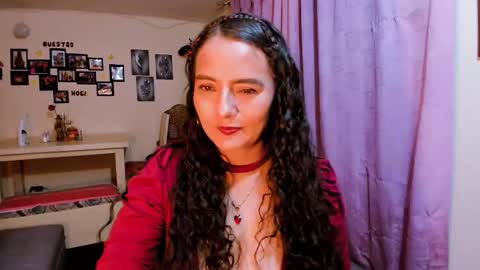  emma luxy online show from March 28, 5:20 am