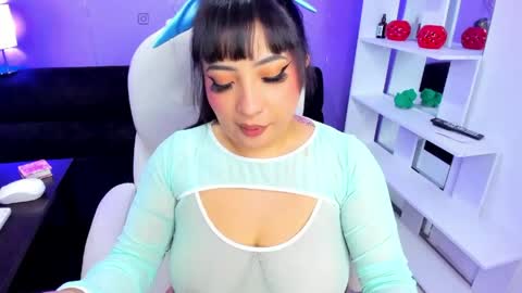 Emma Monserratt online show from March 31, 11:10 am