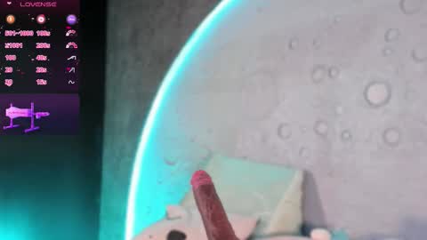     online show from September 24, 10:33 am