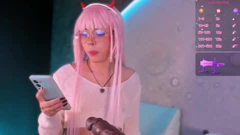     online show from October 31, 10:37 am