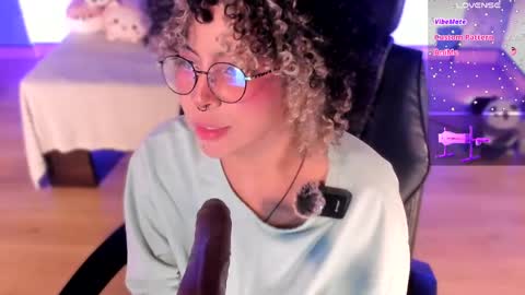     online show from March 23, 10:53 am