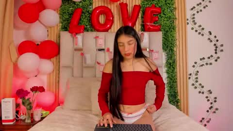 Emma online show from February 20, 7:49 pm