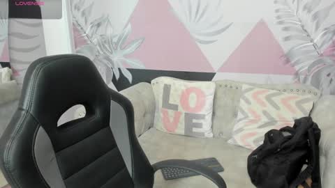 Emma online show from January 27, 6:20 pm