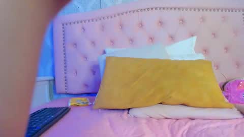 emma scott 7 online show from February 14, 3:42 am