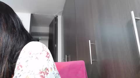 Emma online show from March 23, 1:32 am