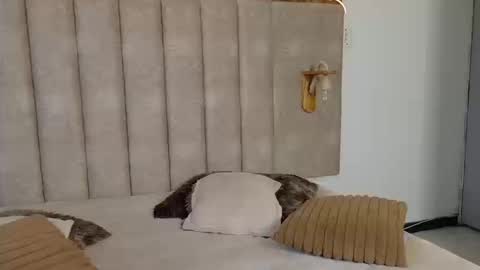Snapshot of emma_visconti chatting on September 9, 1:33 pm emma_visconti online show from September 9, 1:33 pm