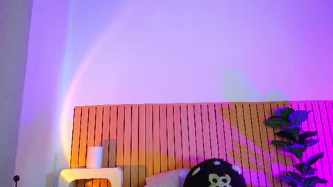 Emma web online show from July 3, 3:28 pm