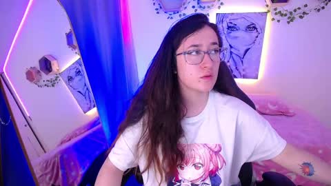 Snapshot of emmaclaire_ chatting on September 8, 10:09 pm Emma Claire online show from September 8, 10:09 pm