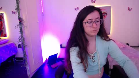 Snapshot of emmaclaire_ chatting on September 11, 7:59 pm Emma Claire online show from September 11, 7:59 pm