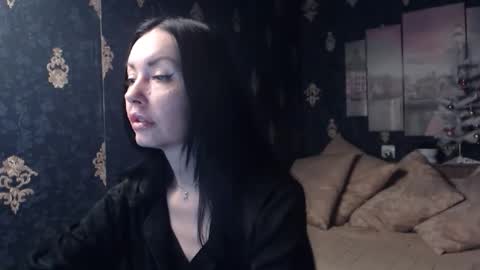 EmmaGoldX online show from January 8, 8:53 am