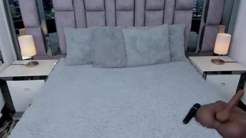 EMMA HILL online show from January 15, 5:22 pm