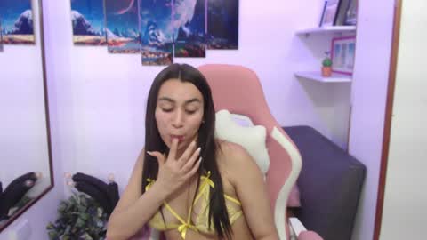 Emma  online show from February 4, 1:45 am