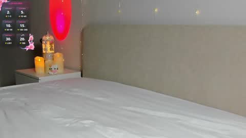 emmanuelleee online show from March 5, 6:12 pm