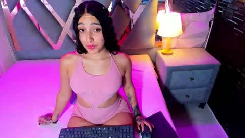 Emma online show from March 29, 6:09 pm