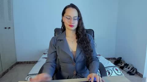Emma Torres online show from March 12, 8:41 pm