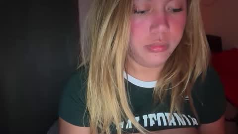 YourDreamGirl Emma  online show from April 20, 12:41 pm