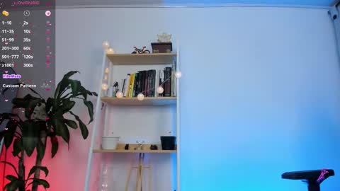 EMMA online show from December 18, 10:49 pm