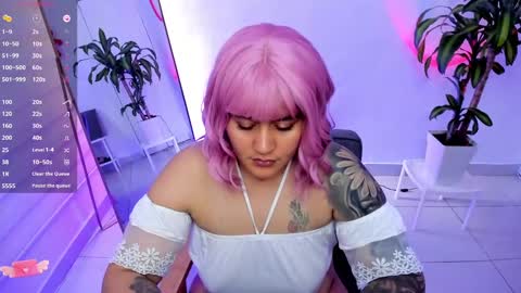 EMMA online show from December 15, 2:37 pm