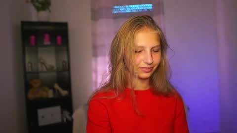 Snapshot of emmie_murray chatting on September 27, 1:20 pm Emmie online show from September 27, 1:20 pm