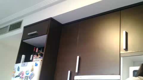 emmie online show from November 24, 8:13 am