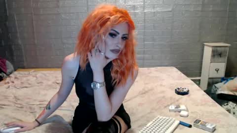 Emmily000 online show from July 22, 3:30 am