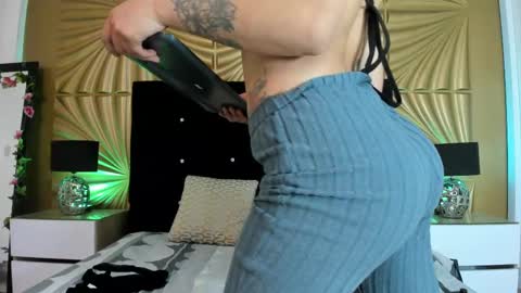 Emmily keller online show from March 3, 1:23 pm