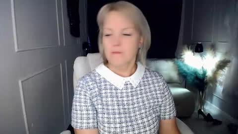 emmmam online show from February 19, 10:58 am