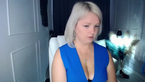 emmmam online show from March 25, 11:39 am