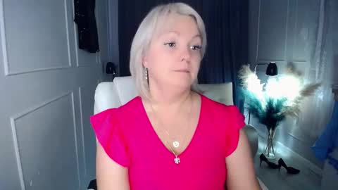 emmmam online show from October 30, 11:00 am