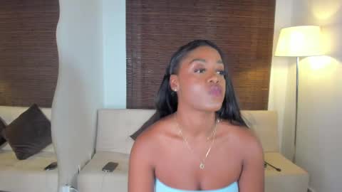 emmy_jacksson online show from February 25, 11:59 pm