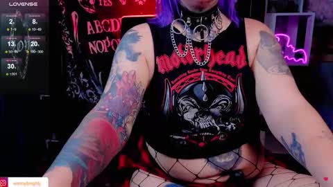 Emmy Bright     50  online show from September 18, 6:12 pm