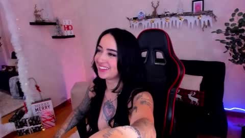 Emmy Evans  online show from November 14, 11:06 pm