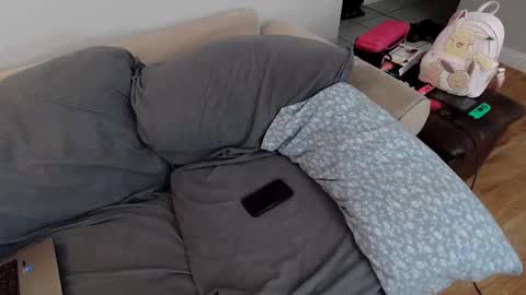 EmoDream1998 online show from March 12, 1:58 am