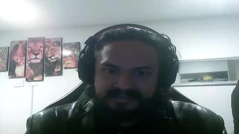 Snapshot of emperor_content chatting on November 2, 1:27 am Nelson Mantilla Len online show from November 2, 1:27 am