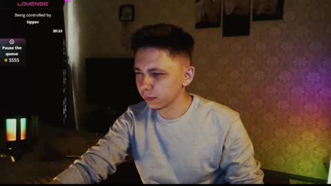 emveeboy96 online show from March 22, 7:12 am