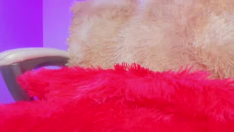 Snapshot of emy_colee chatting on January 25, 11:34 am Emy online show from January 25, 11:34 am