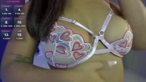 Emylilux online show from February 26, 12:30 pm