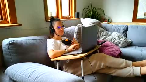 emyxxl online show from July 28, 2:13 pm