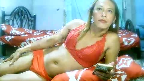 CHUN LY online show from January 17, 2:50 pm