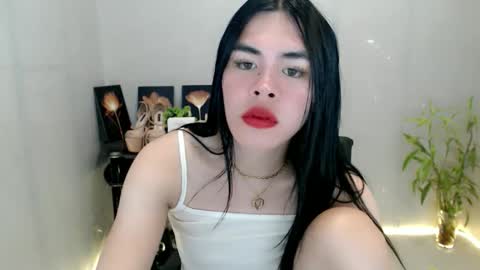 enchantress_mia03 online show from June 11, 6:44 am