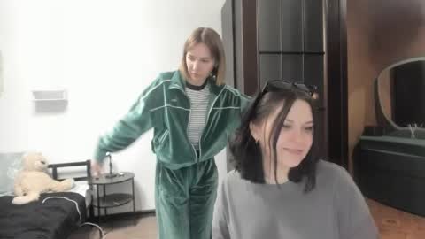 endycorry online show from April 27, 9:45 pm