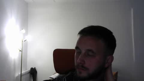 3from Desire online show from December 28, 7:00 am