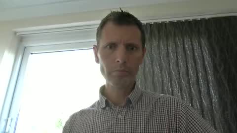 EnglishGuy183 online show from June 10, 4:39 pm