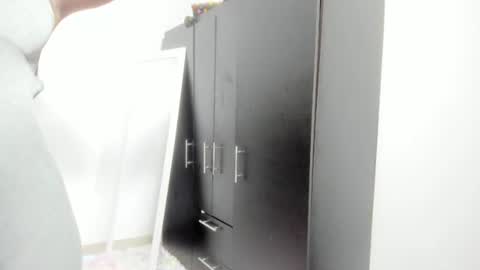 Angela online show from March 5, 9:02 pm