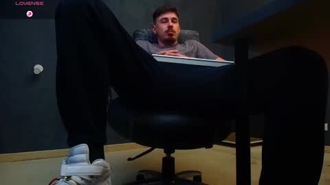 EnzoRace online show from November 13, 6:27 am