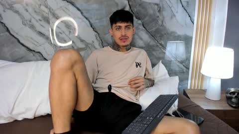 Enzo Rodriguez online show from October 22, 1:13 pm